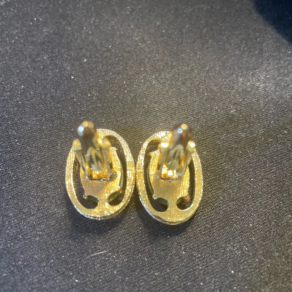 Cuff links jade oval gold plated